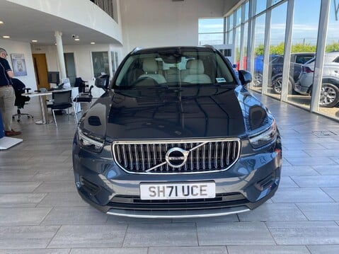 Volvo XC40 1.5h T4 Recharge 10.7kWh Inscription Auto Euro 6 (s/s) 5dr 2