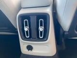 Volvo XC40 1.5h T4 Recharge 10.7kWh Inscription Auto Euro 6 (s/s) 5dr 19