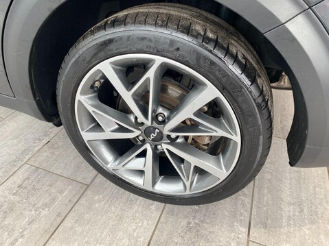 Kia Niro 1.6 GDi 4 DCT Euro 6 (s/s) 5dr 8