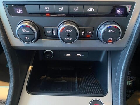 SEAT Ateca 1.5 TSI EVO XPERIENCE DSG Euro 6 (s/s) 5dr 28
