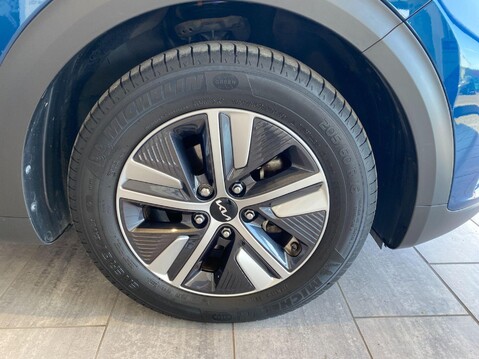 Kia Niro 1.6 GDi 2 DCT Euro 6 (s/s) 5dr 4