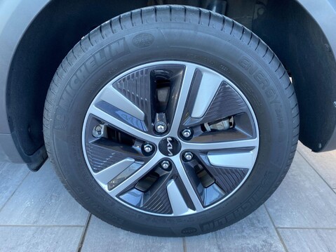 Kia Niro 1.6 GDi 2 DCT Euro 6 (s/s) 5dr 14