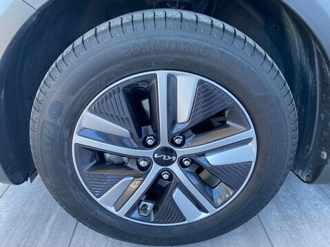 Kia Niro 1.6 GDi 2 DCT Euro 6 (s/s) 5dr 15