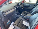 Volvo XC40 2.0 B4 MHEV Inscription Pro Auto Euro 6 (s/s) 5dr 19