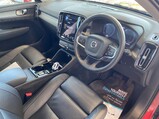 Volvo XC40 2.0 B4 MHEV Inscription Pro Auto Euro 6 (s/s) 5dr 22