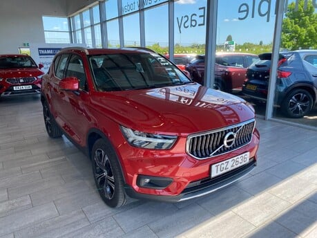 Volvo XC40 2.0 B4 MHEV Inscription Pro Auto Euro 6 (s/s) 5dr