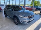 Volvo XC40 2.0 T4 Inscription Auto AWD Euro 6 (s/s) 5dr 3