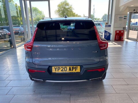 Volvo XC40 2.0 T4 Inscription Auto AWD Euro 6 (s/s) 5dr 6