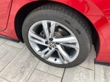 Volkswagen Golf 2.0 TDI R-Line DSG Euro 6 (s/s) 5dr 9