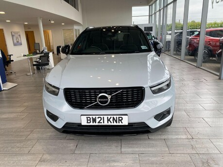 Volvo XC40 1.5 T3 R-Design Pro Auto Euro 6 (s/s) 5dr