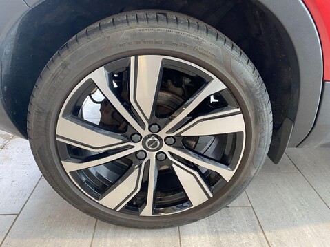 Volvo XC40 1.5h T5 Twin Engine Recharge 10.7kWh R-Design Pro Auto Euro 6 (s/s) 5dr 5