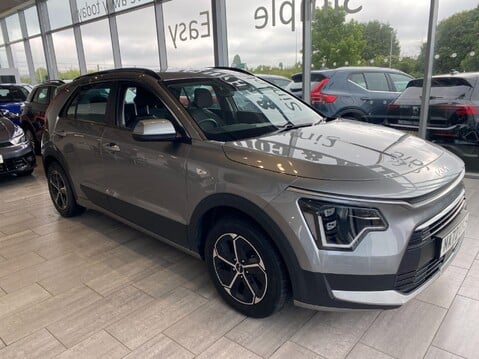 Kia Niro 1.6h GDi 2 DCT Euro 6 (s/s) 5dr 3