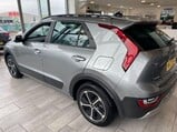 Kia Niro 1.6h GDi 2 DCT Euro 6 (s/s) 5dr 12