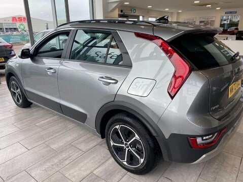 Kia Niro 1.6h GDi 2 DCT Euro 6 (s/s) 5dr 12
