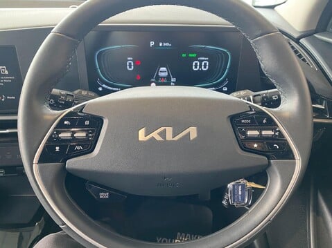 Kia Niro 1.6h GDi 2 DCT Euro 6 (s/s) 5dr 24