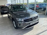 Volkswagen T-Roc 1.5 TSI Life DSG Euro 6 (s/s) 5dr 3