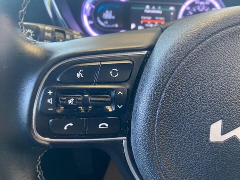 Kia Niro 1.6 GDi 2 DCT Euro 6 (s/s) 5dr 23