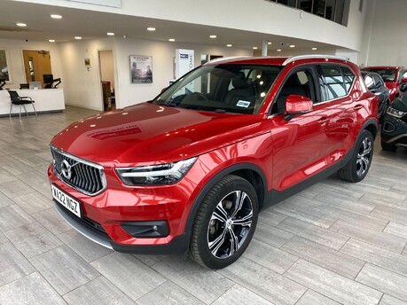 Volvo XC40 2.0 B4 MHEV Inscription Pro DCT Auto Euro 6 (s/s) 5dr