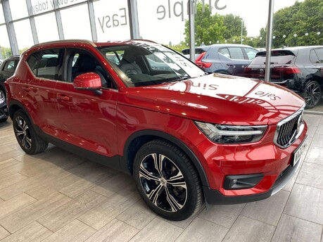 Volvo XC40 2.0 B4 MHEV Inscription Pro DCT Auto Euro 6 (s/s) 5dr