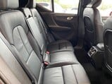 Volvo XC40 2.0 B4 MHEV Inscription Pro DCT Auto Euro 6 (s/s) 5dr 18