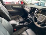 Volvo XC40 2.0 B4 MHEV Inscription Pro DCT Auto Euro 6 (s/s) 5dr 19