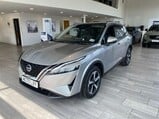 Nissan Qashqai 1.3 DIG-T MHEV N-Connecta XTRON Euro 6 (s/s) 5dr 1