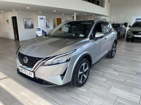 Nissan Qashqai 1.3 DIG-T MHEV N-Connecta XTRON Euro 6 (s/s) 5dr 1