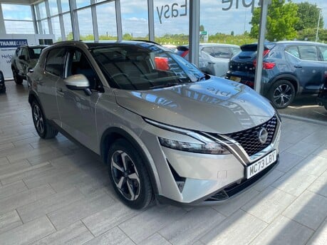 Nissan Qashqai 1.3 DIG-T MHEV N-Connecta XTRON Euro 6 (s/s) 5dr