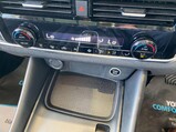 Nissan Qashqai 1.3 DIG-T MHEV N-Connecta XTRON Euro 6 (s/s) 5dr 28