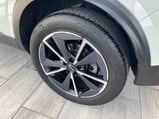 Nissan Qashqai 1.3 DIG-T MHEV Tekna XTRON Euro 6 (s/s) 5dr 8