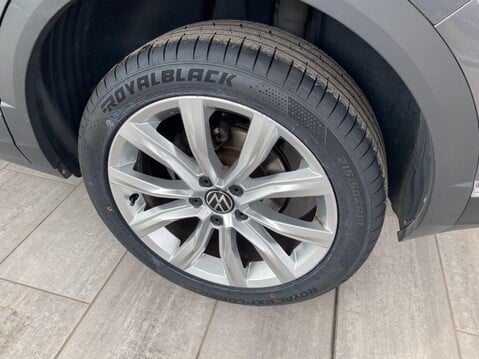 Volkswagen T-Roc 1.5 TSI EVO SEL DSG Euro 6 (s/s) 5dr 9