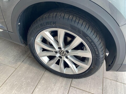 Volkswagen T-Roc 1.5 TSI EVO SEL DSG Euro 6 (s/s) 5dr 12