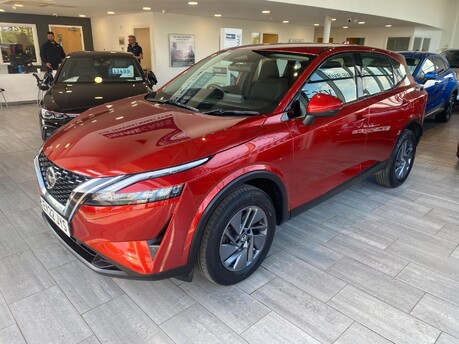 Nissan Qashqai 1.3 DIG-T MHEV Acenta Premium Euro 6 (s/s) 5dr
