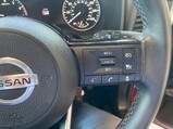 Nissan Qashqai 1.3 DIG-T MHEV Acenta Premium Euro 6 (s/s) 5dr 21