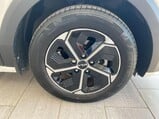 Kia Niro 1.6h GDi 2 DCT Euro 6 (s/s) 5dr 4