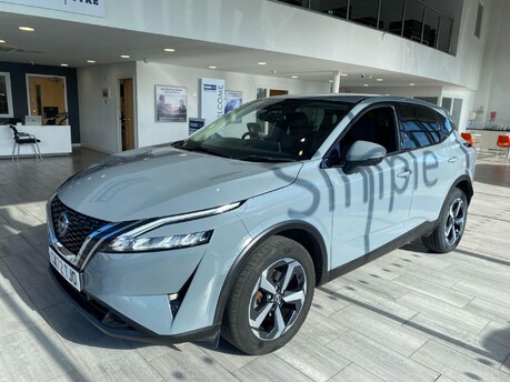 Nissan Qashqai 1.3 DIG-T MHEV N-Connecta XTRON Euro 6 (s/s) 5dr