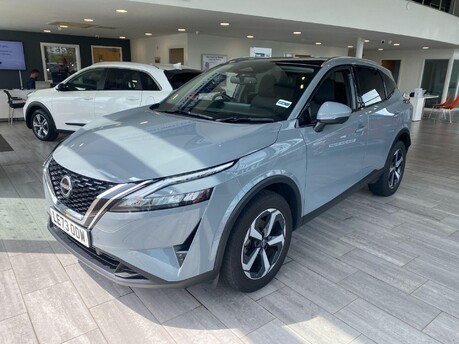 Nissan Qashqai 1.3 DIG-T MHEV N-Connecta XTRON Euro 6 (s/s) 5dr