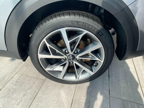 Kia Niro 1.6 GDi 3 DCT Euro 6 (s/s) 5dr 8