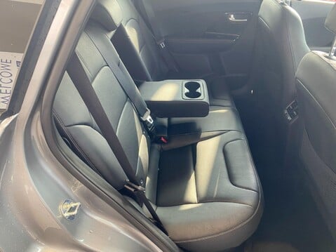 Kia Niro 1.6 GDi 3 DCT Euro 6 (s/s) 5dr 13