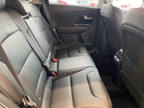 Kia Niro 1.6 GDi 3 DCT Euro 6 (s/s) 5dr 18