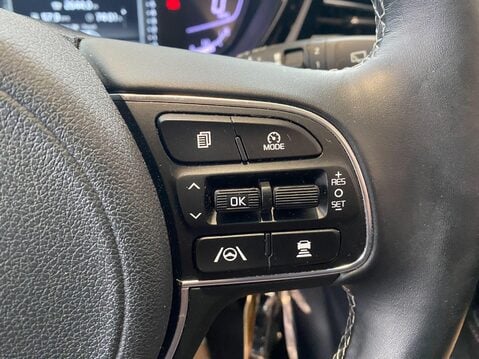 Kia Niro 1.6 GDi 3 DCT Euro 6 (s/s) 5dr 23