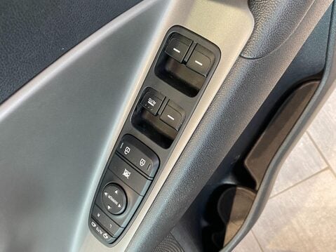 Kia Niro 1.6 GDi 2 DCT Euro 6 (s/s) 5dr 17