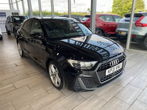 Audi A1 1.0 TFSI 30 S line Sportback Euro 6 (s/s) 5dr 3