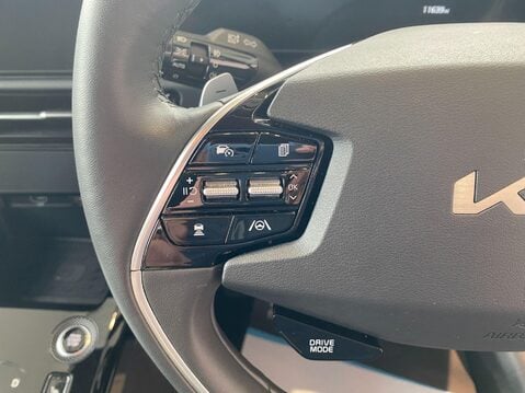 Kia Niro 1.6h GDi 3 DCT Euro 6 (s/s) 5dr 23