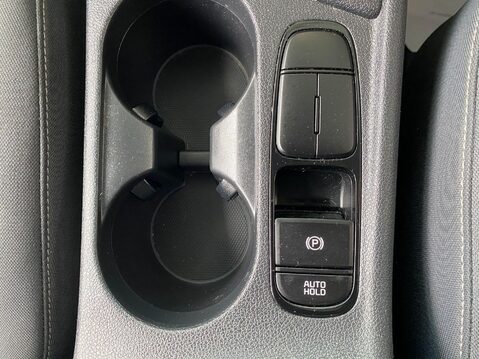Kia Niro 1.6 GDi 2 DCT Euro 6 (s/s) 5dr 29