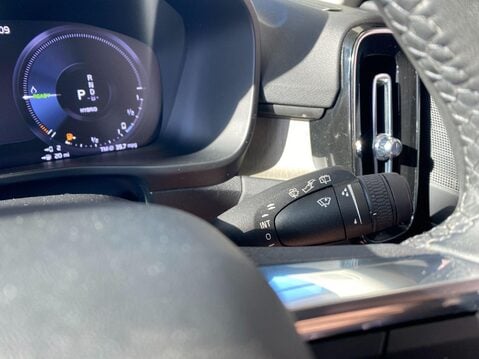 Volvo XC40 1.5h T4 Recharge 10.7kWh Inscription Auto Euro 6 (s/s) 5dr 25