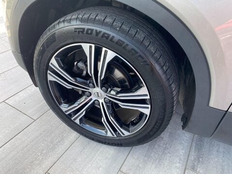 Volvo XC40 1.5 T3 Inscription Pro Auto Euro 6 (s/s) 5dr 9