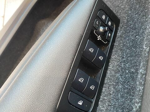 Volvo XC40 1.5 T3 Inscription Pro Auto Euro 6 (s/s) 5dr 19