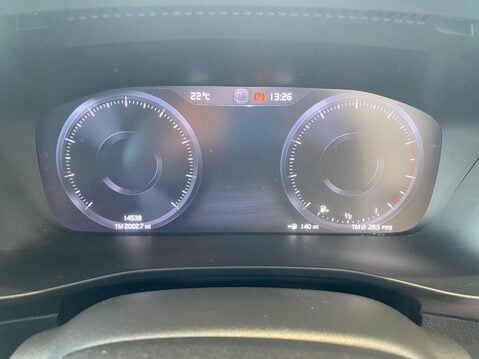Volvo XC40 1.5 T3 Inscription Pro Auto Euro 6 (s/s) 5dr 23