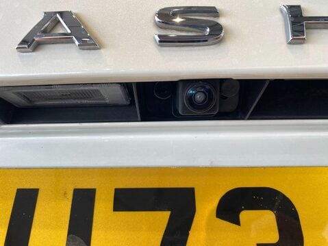 Nissan Qashqai 1.3 DIG-T MHEV N-Connecta XTRON Euro 6 (s/s) 5dr 16